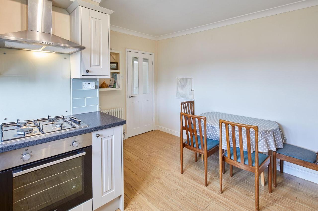 Brotton Host & Stay - Coach Cottage מראה חיצוני תמונה